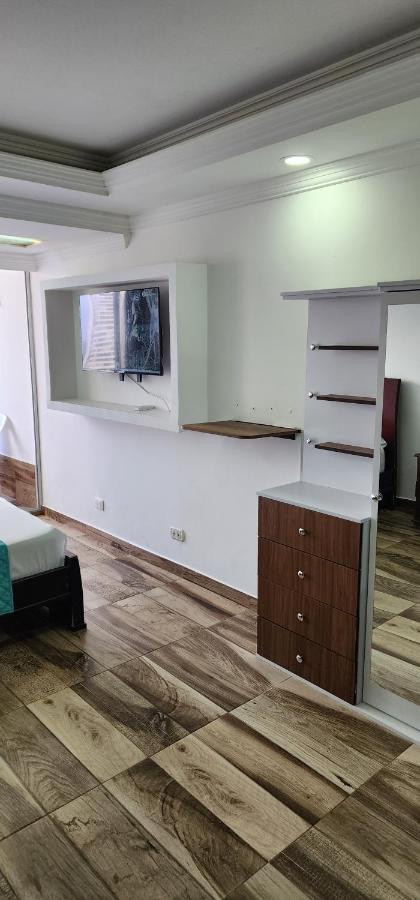 Estudio Low Cost Piso12 Frente A La Playa