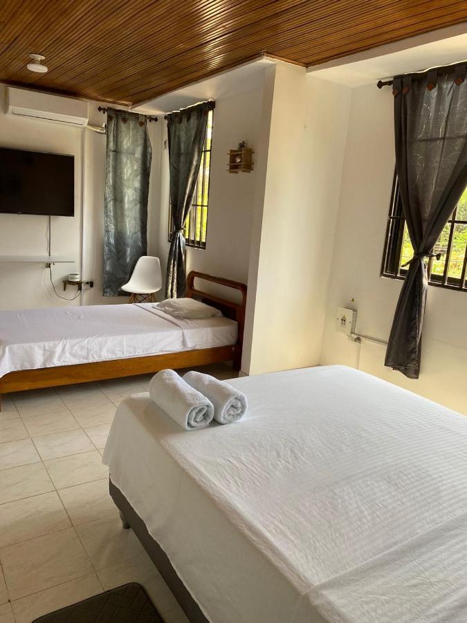 Homestay Independientes Cerca Al Aeropuerto 1 *