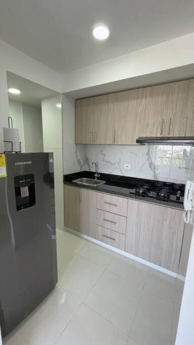 Apartamento Muy Cerca Al Mar De 3 *