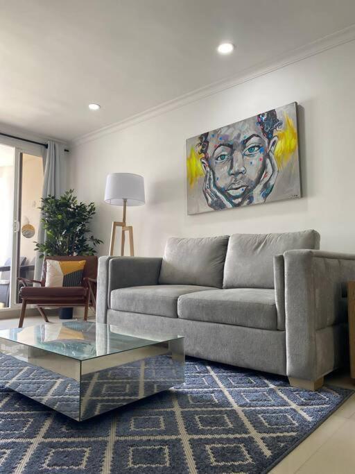 Modern Luxury In Apartamento