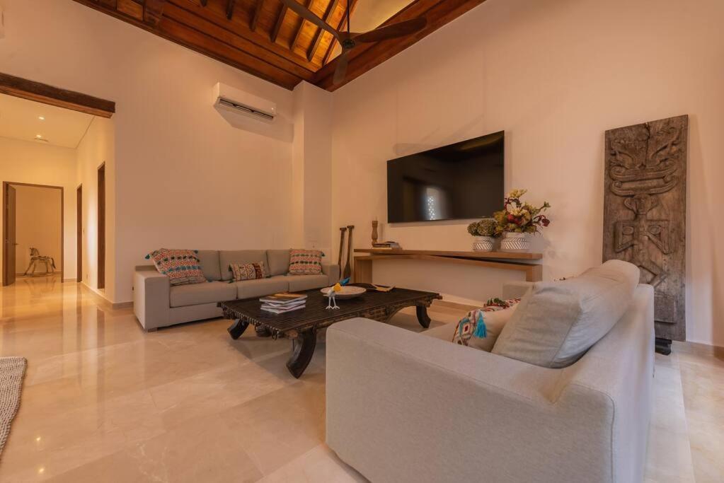 Casa Luxor Villa *