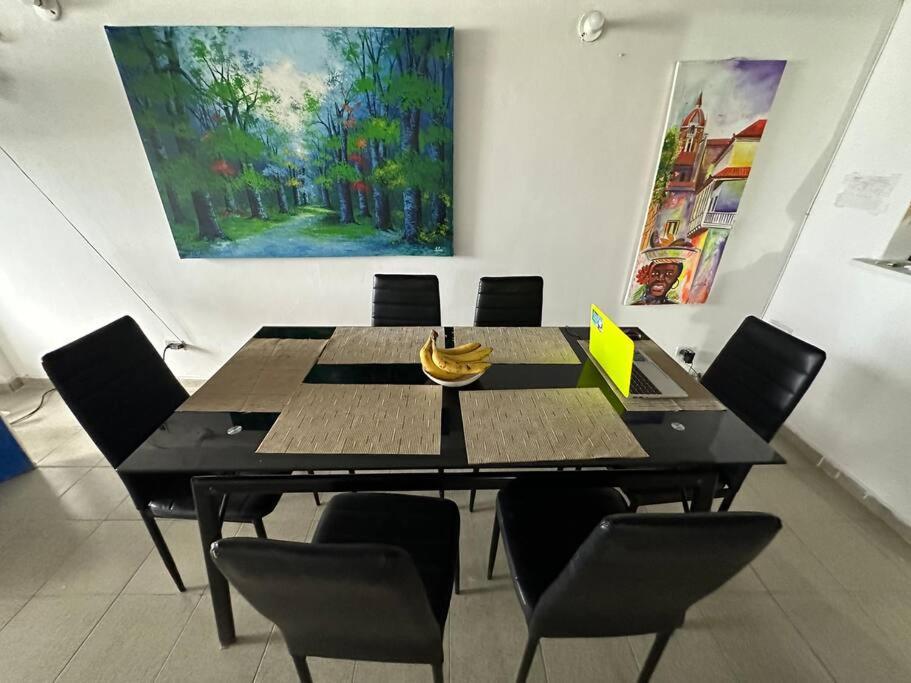 Hermoso Apartamento Frente A La Playa En Cartagena!we Speak English 2 Bedrooms 80 Mt Apartamento *