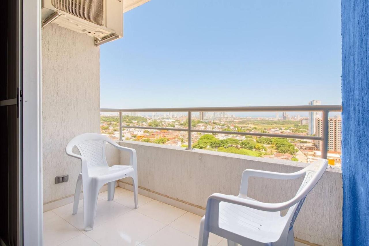Acogedor En Piso Alto