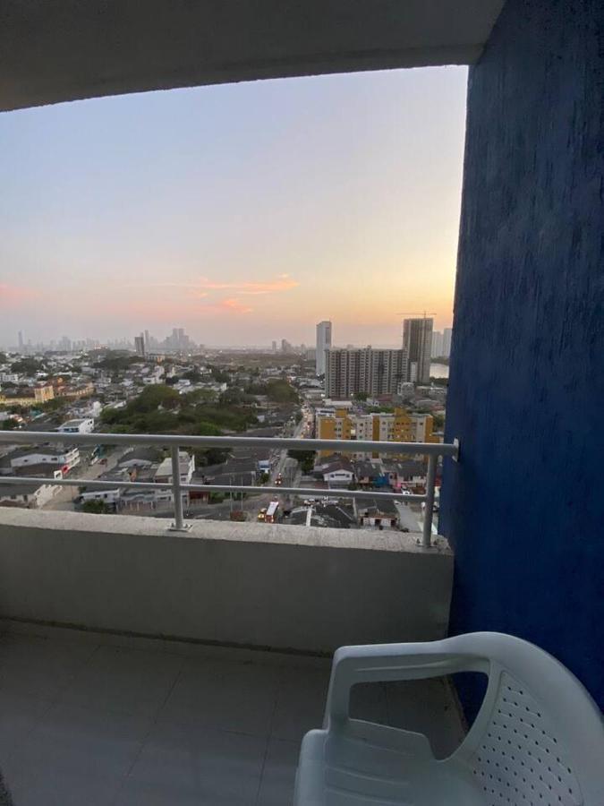 Acogedor En Piso Alto Apartamento