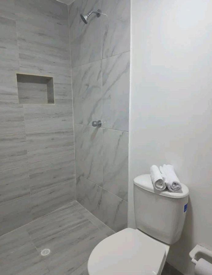 Hotel M4 Economico Estandar