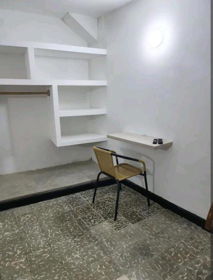 Hotel M4 Economico Estandar *