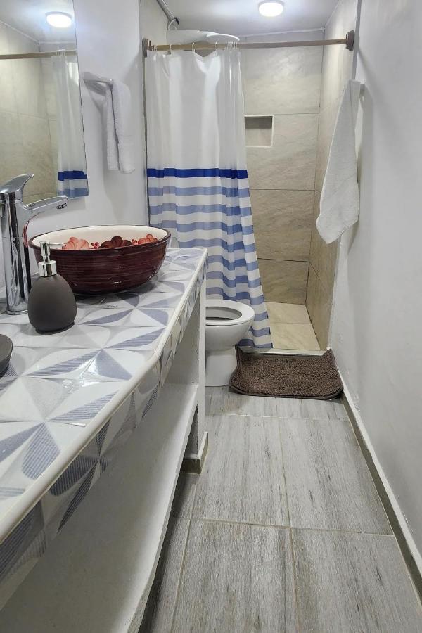M4 Economico Estandar Hotel *