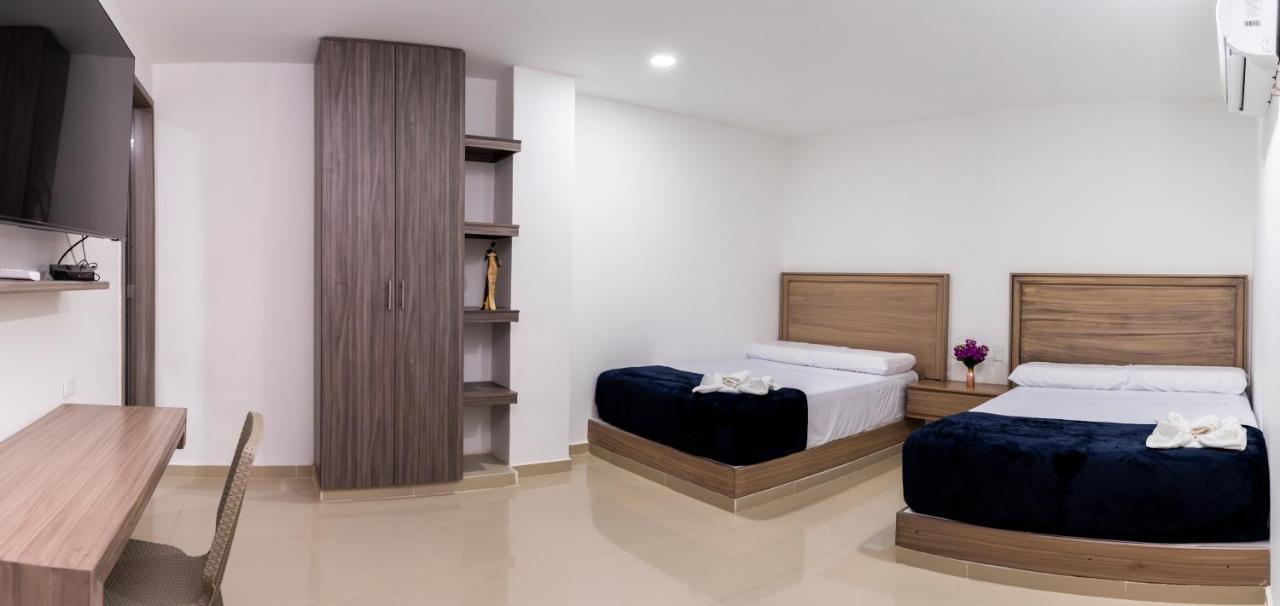 Brisas Del Bosque Hotel *