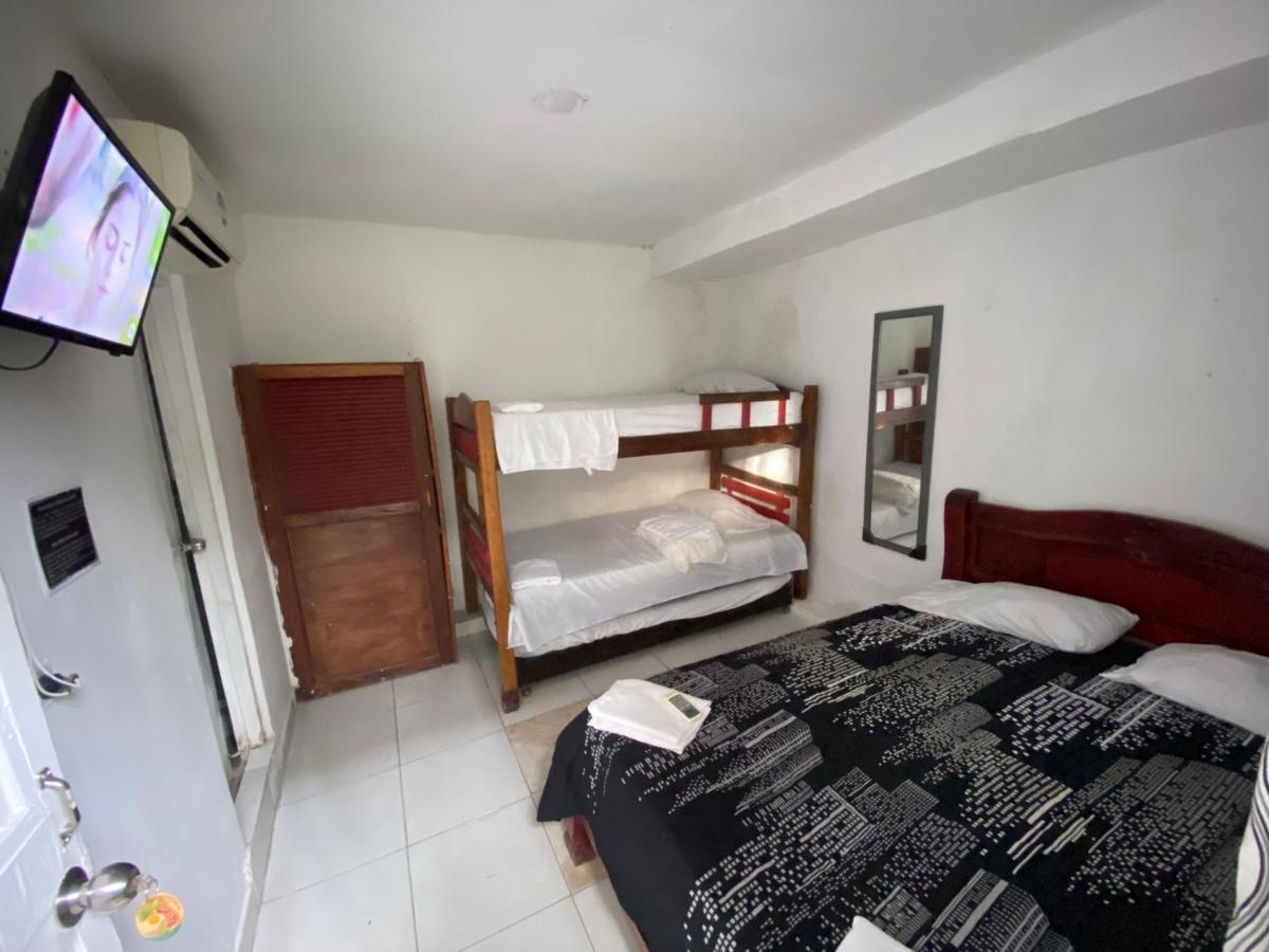 Apartahotel Hostal Mirador Del Castillo *