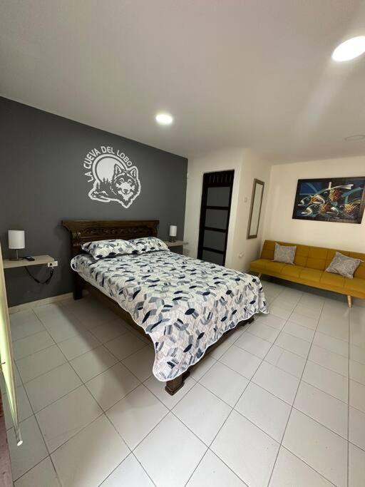 Habitacion Independiente Muy Bien Ubicado *