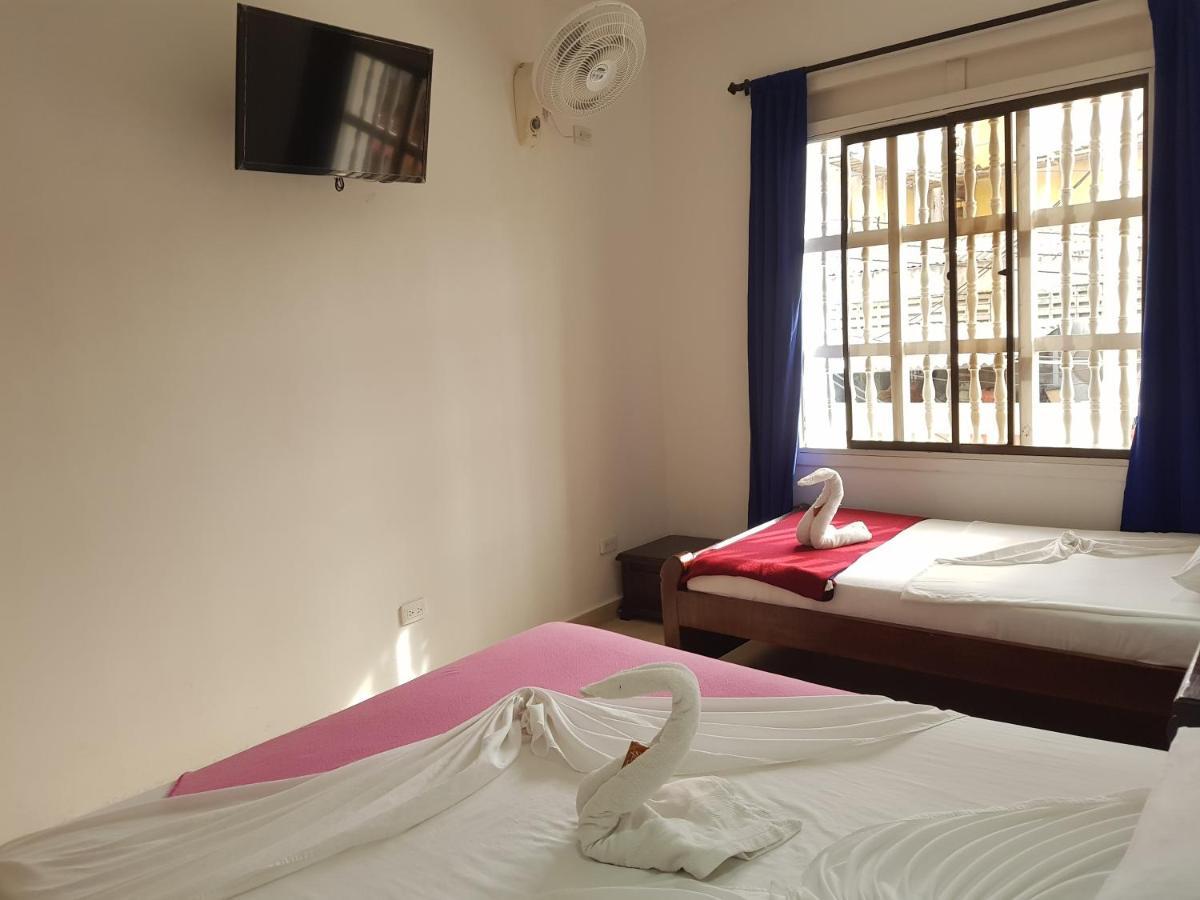 Hostal Artur *