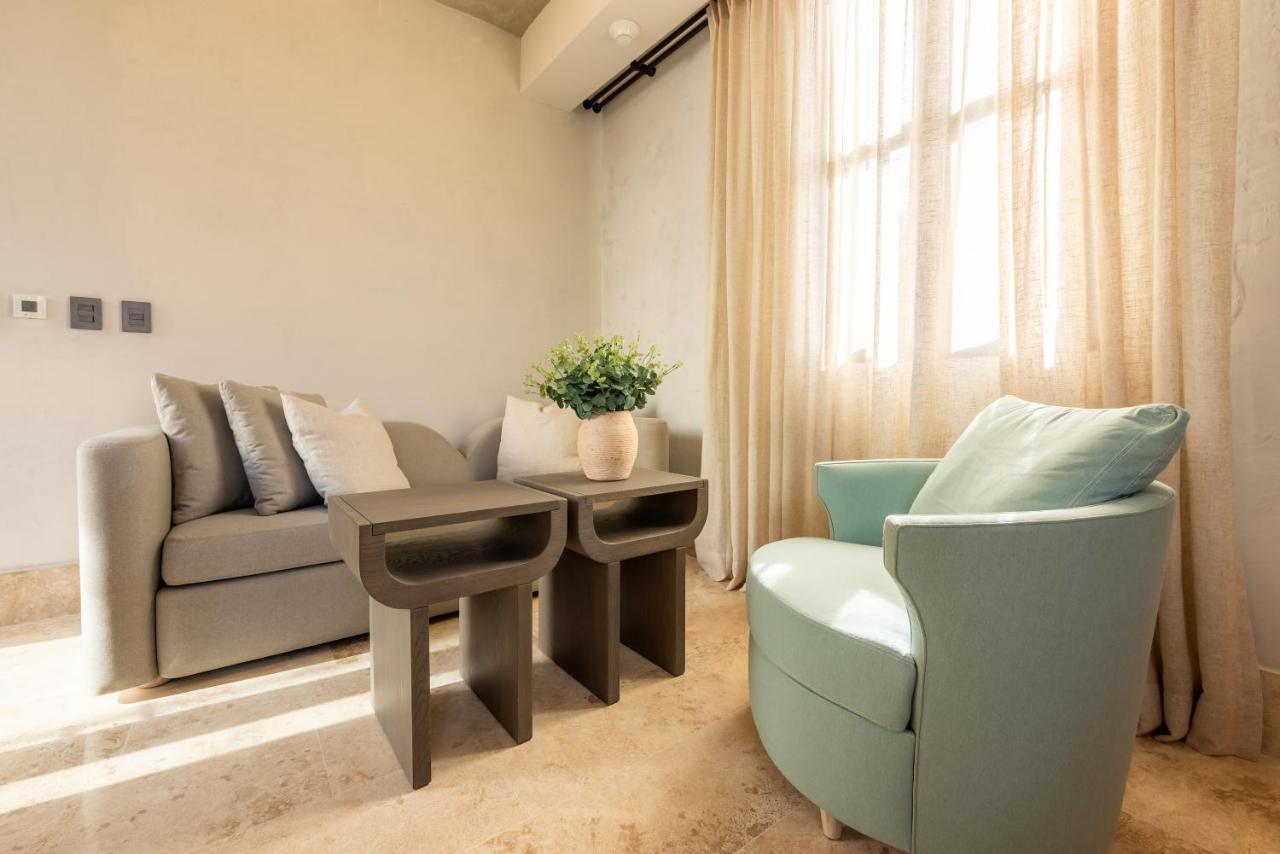 Cinco Boutique Hotel 5*