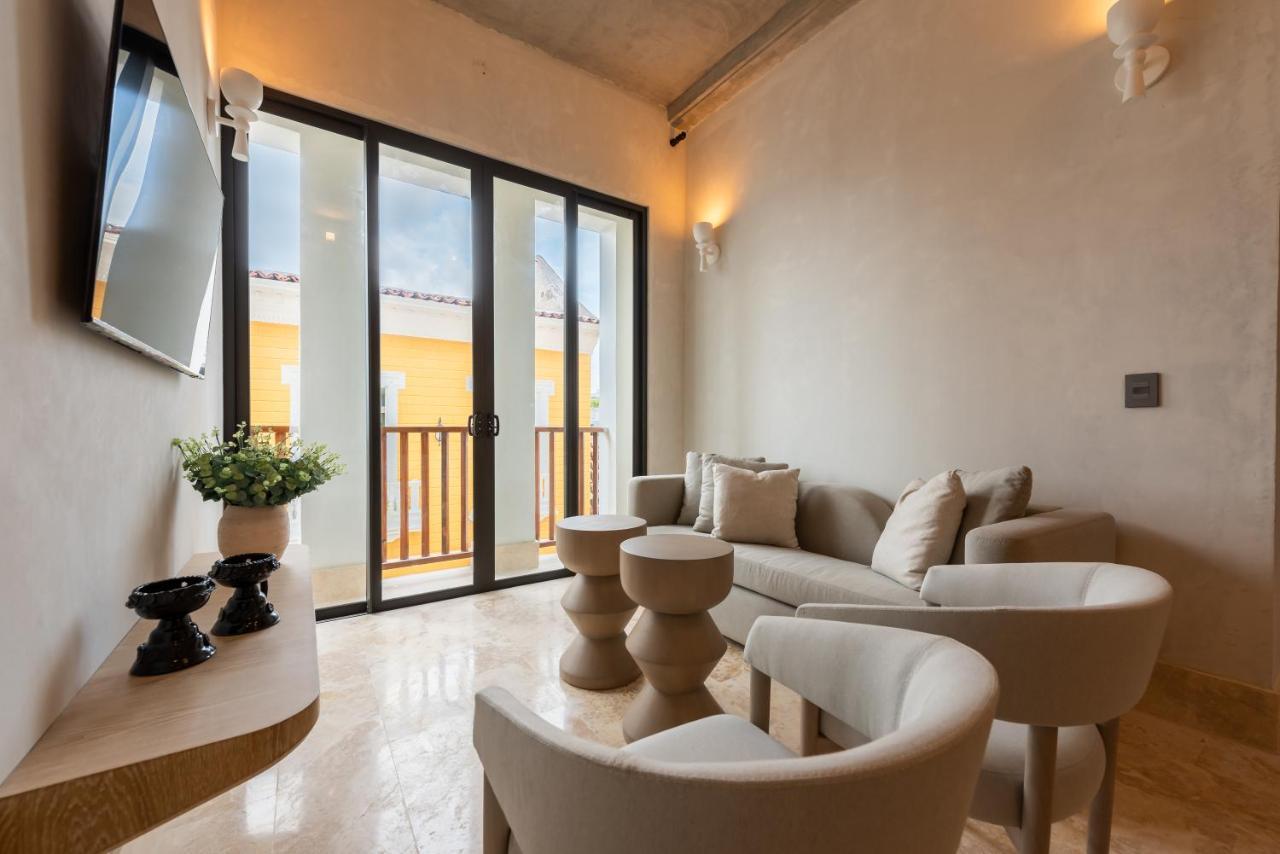 Cinco Boutique Hotel