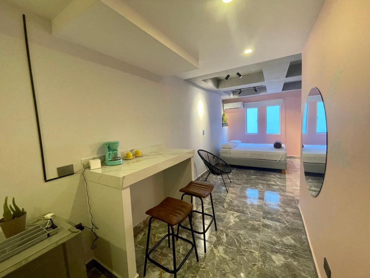 Awesome Brand New Studio Near Old Town Apartamento