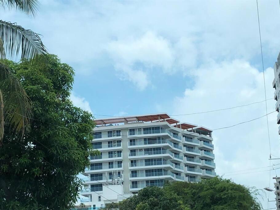 En Edificio Con Espectacular Terraza Apartment *