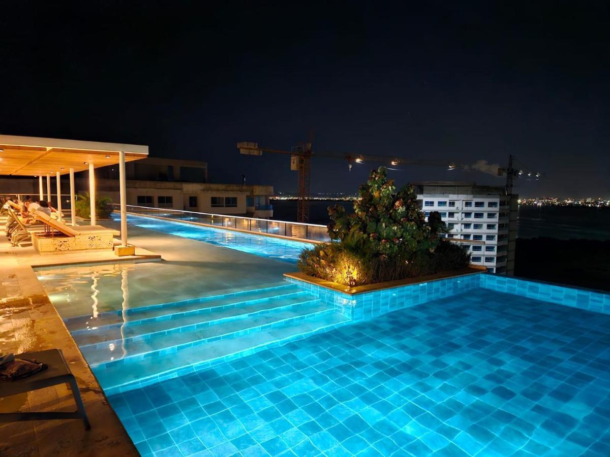 Apartamento Con Jacuzzi Privado, Vista Al Mar, Sector Exclusivo * Cartagena