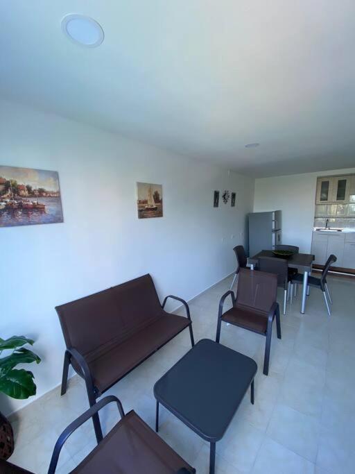Apartamento Con Piscina Y Cerca A La Playa * Cartagena