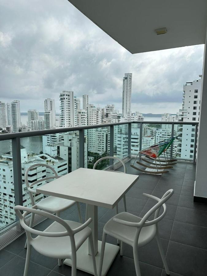 - Hermoso En Bocagrande Con Vista A La Bahia Apartamento