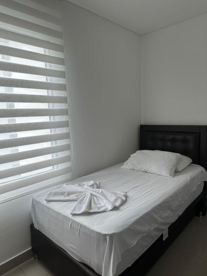 - Hermoso En Bocagrande Con Vista A La Bahia Apartamento