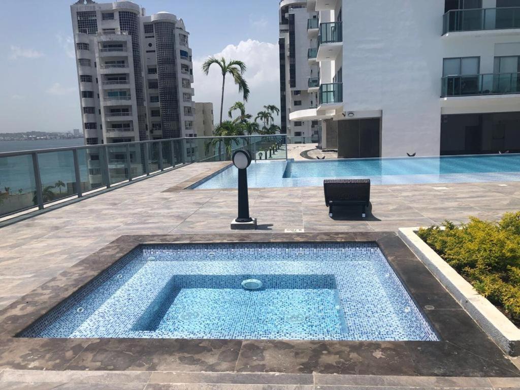 Apartamento - Hermoso En Bocagrande Con Vista A La Bahia *