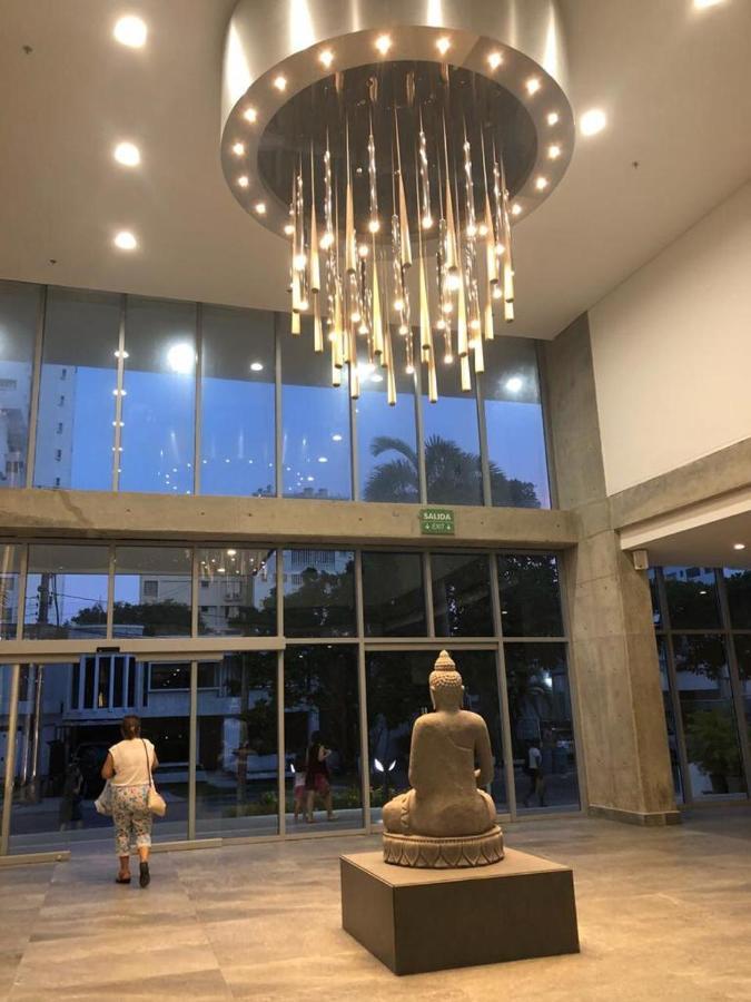 - Hermoso En Bocagrande Con Vista A La Bahia Apartamento