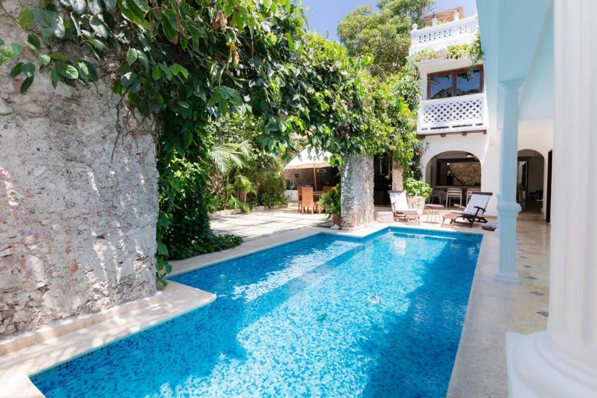 Vibrant House 5br With Pool In Сasa de vacaciones Cartagena