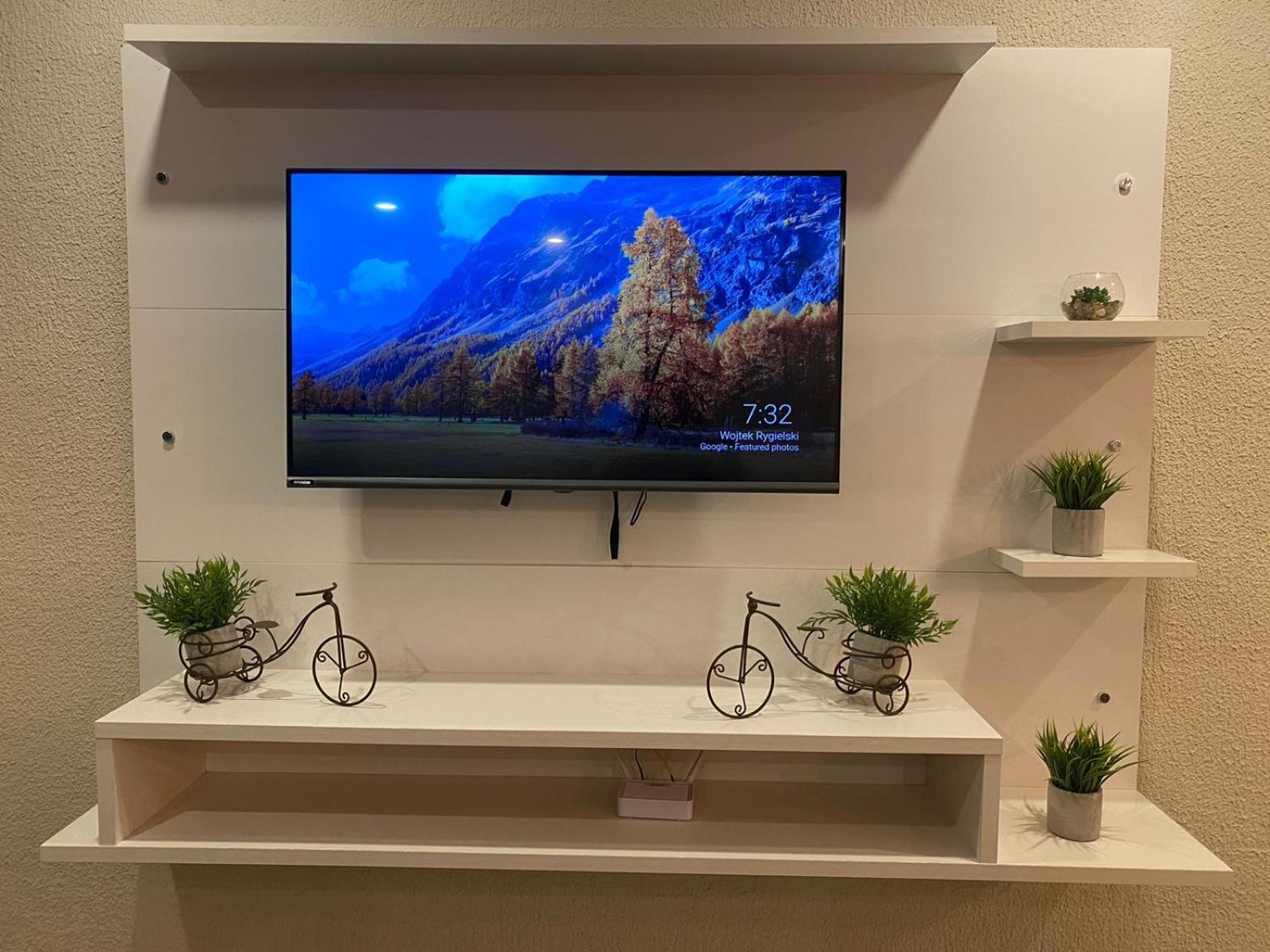 Dominique Cartagena, Beautiful 2 Bedroom *