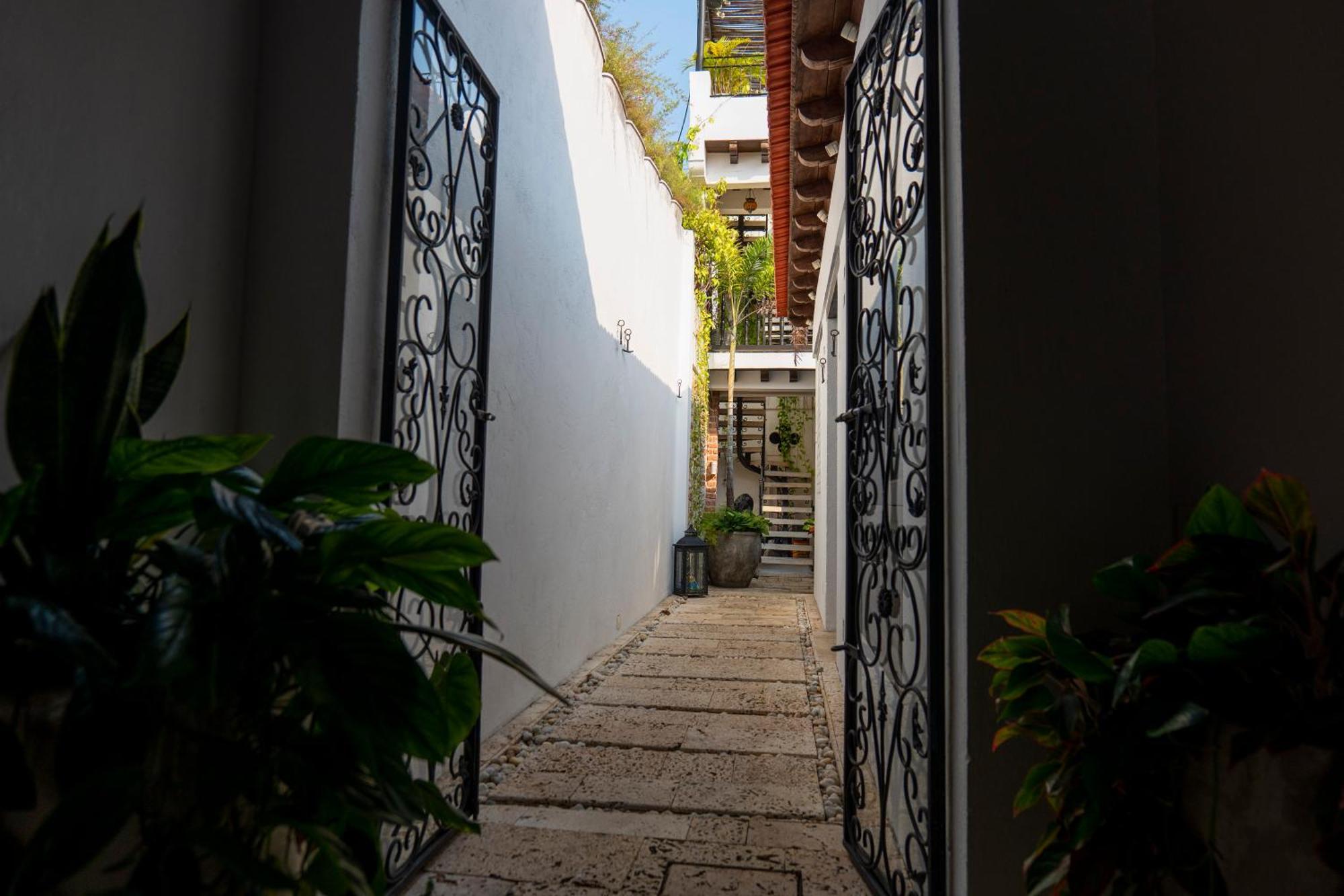 Casa Familiar - María De Las Palmas -getsemani