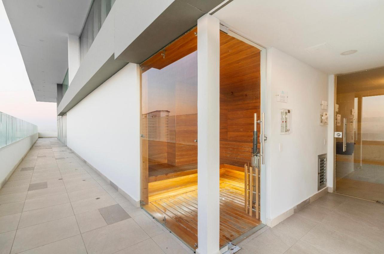 Apartamento Lujoso Frente Al Mar En Nuevo *
