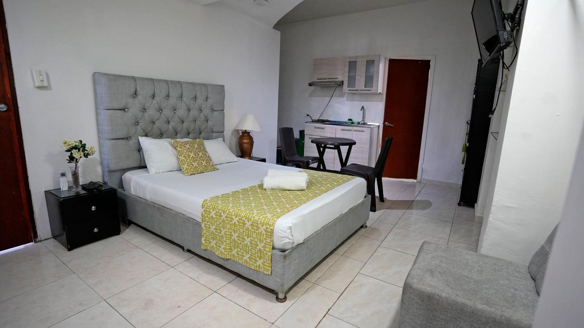 Estudio Con Entrada Independiente Laguito 1 Apartment Cartagena