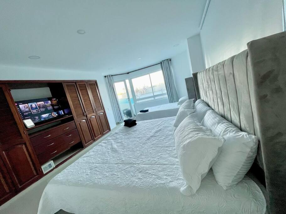 Apartamento Con Vista En El Laguito Frente A La Playa * Cartagena