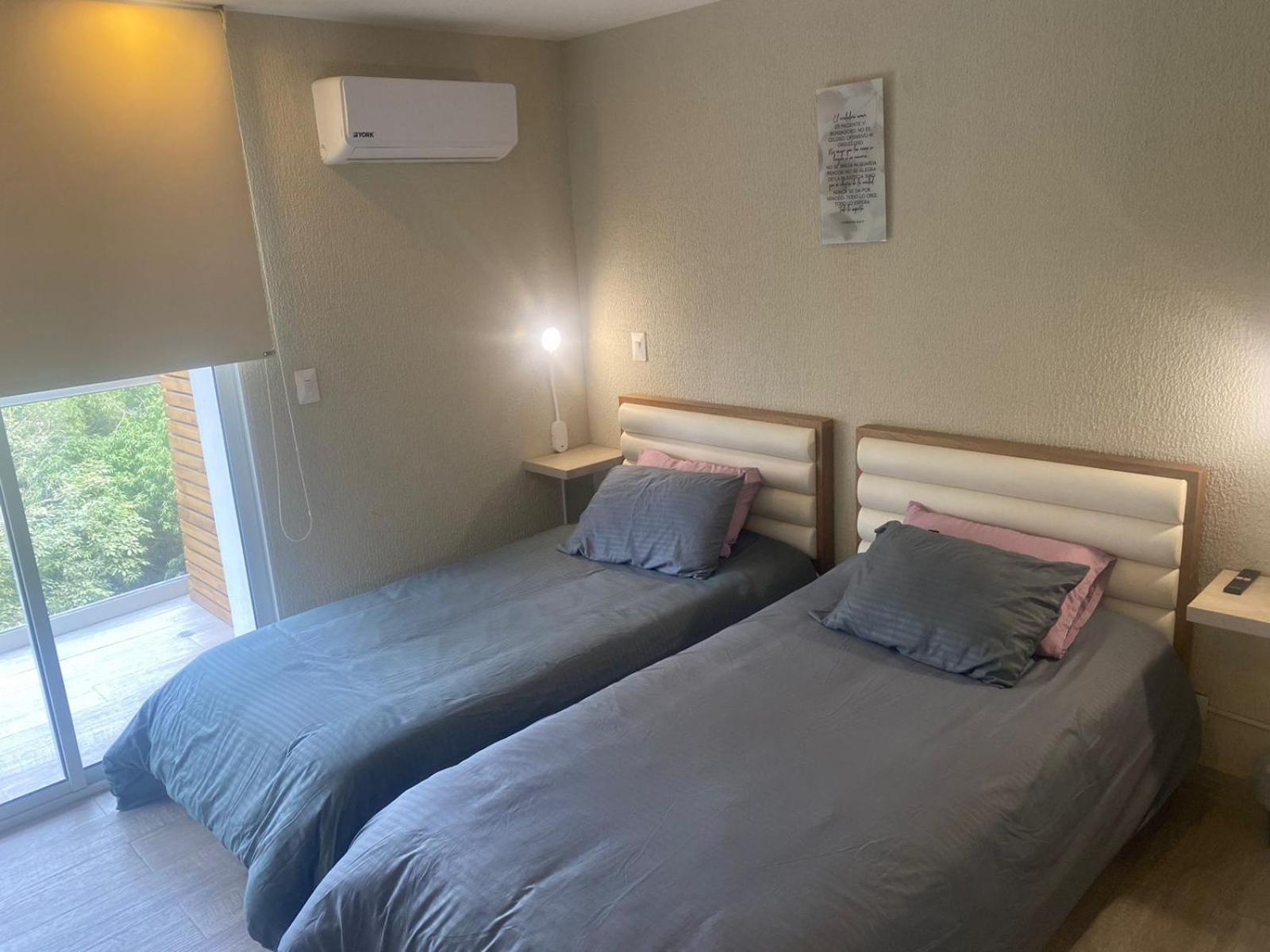 Dominique Cartagena, Beautiful 2 Bedroom