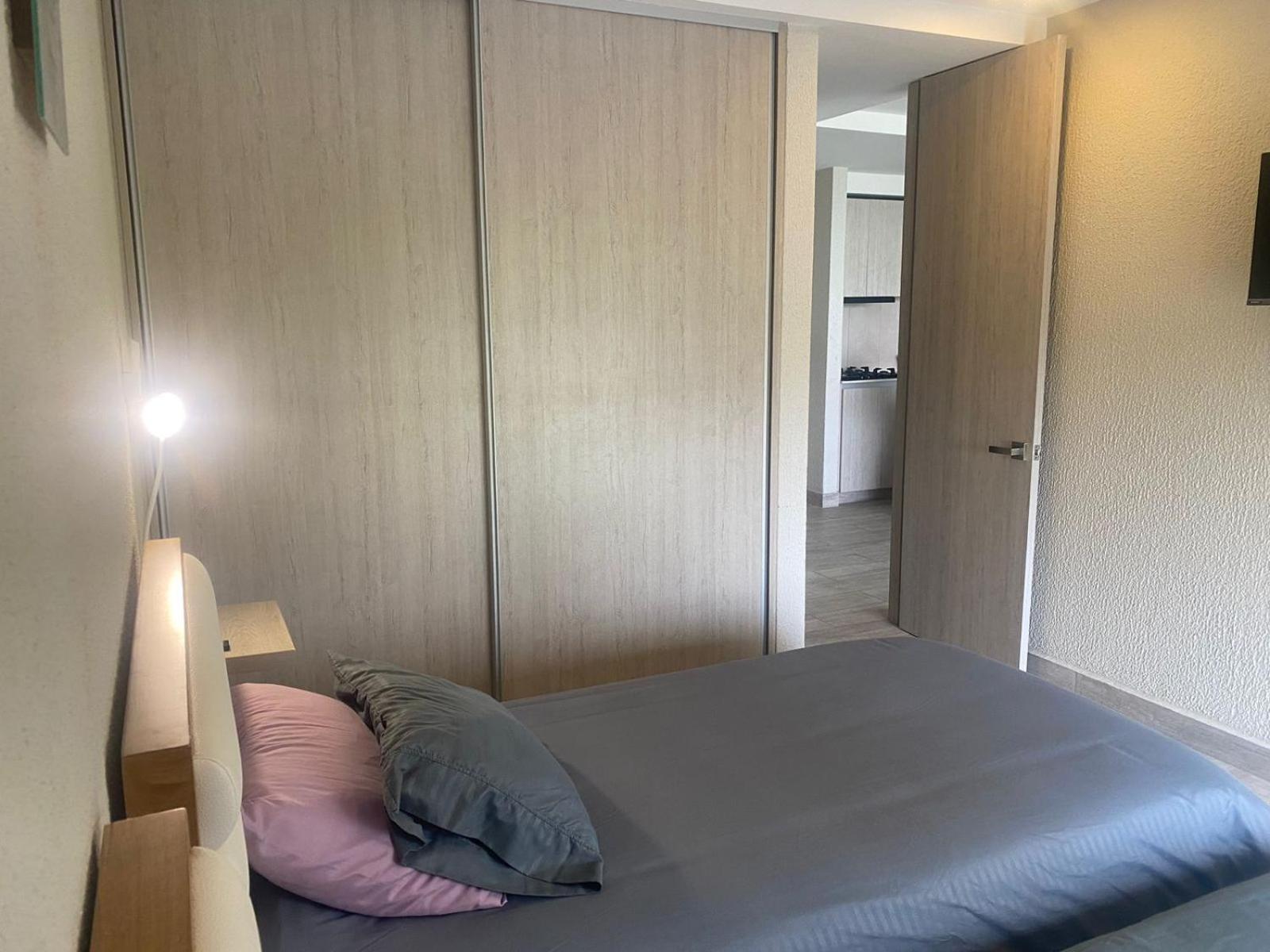Dominique Cartagena, Beautiful 2 Bedroom Apartment *