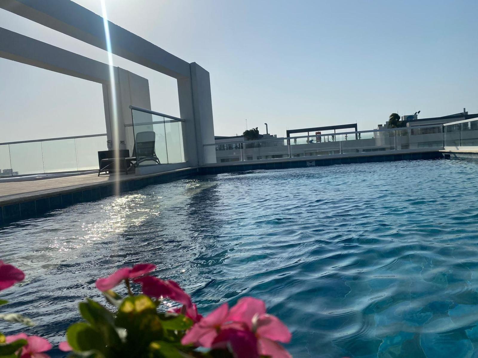 Dominique Cartagena, Beautiful 2 Bedroom