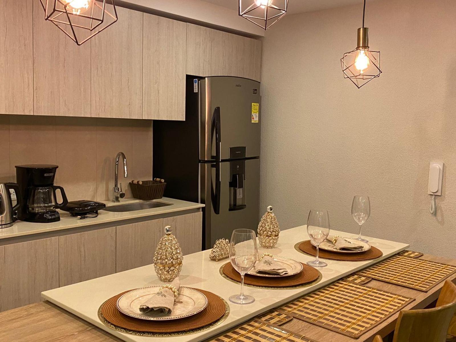 Dominique Cartagena, Beautiful 2 Bedroom Apartment Cartagena