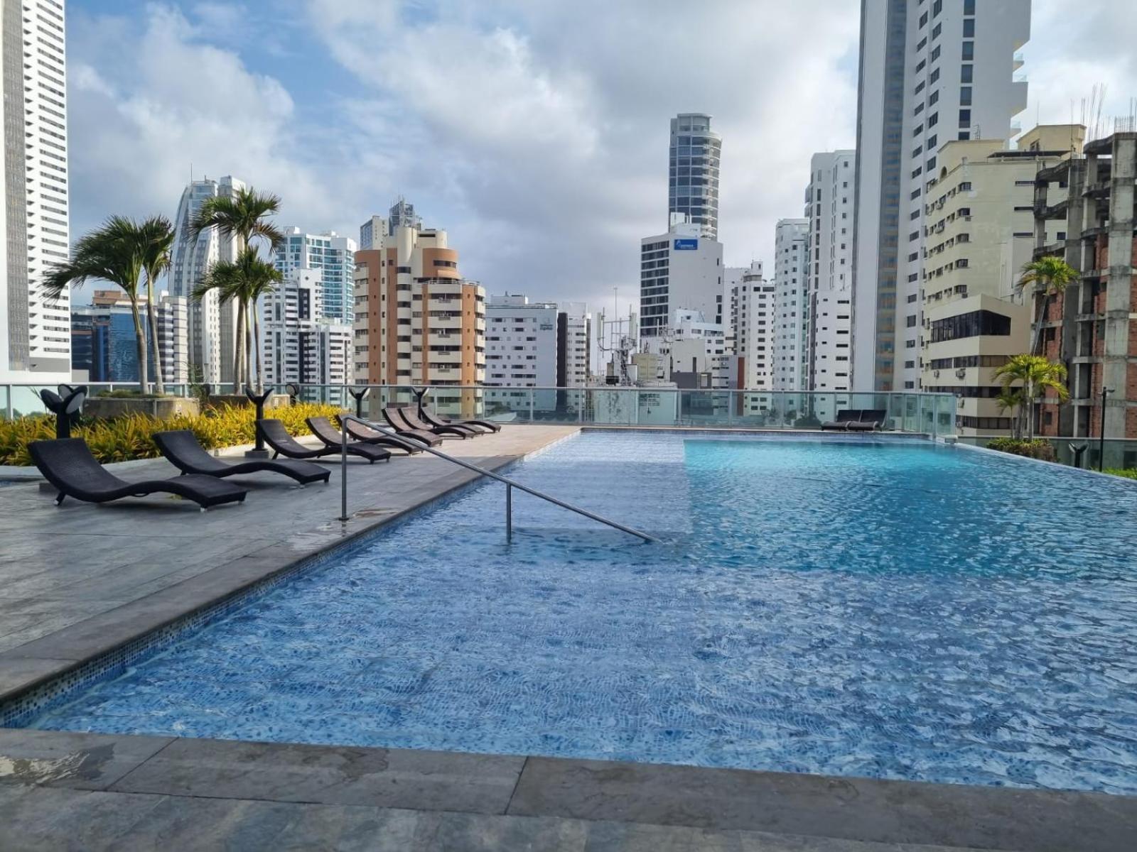 Acogedor Y Lujoso Apartamento En Edificio Infinitum *