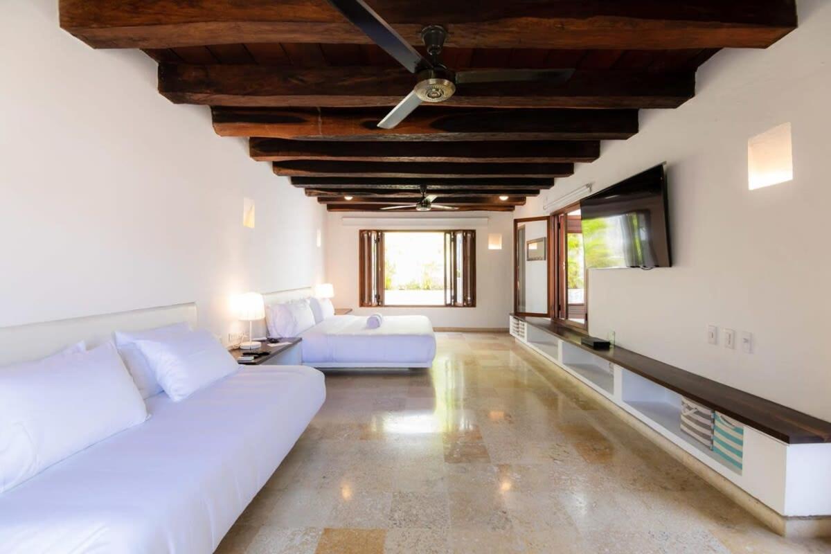 Vibrant House 5br With Pool In Сasa de vacaciones *