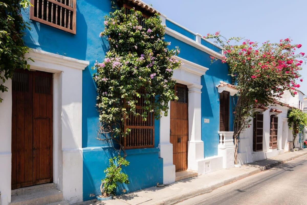 Сasa de vacaciones Vibrant House 5br With Pool In *