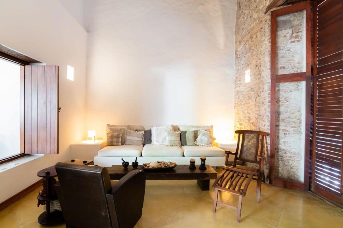 Vibrant House 5br With Pool In * Cartagena