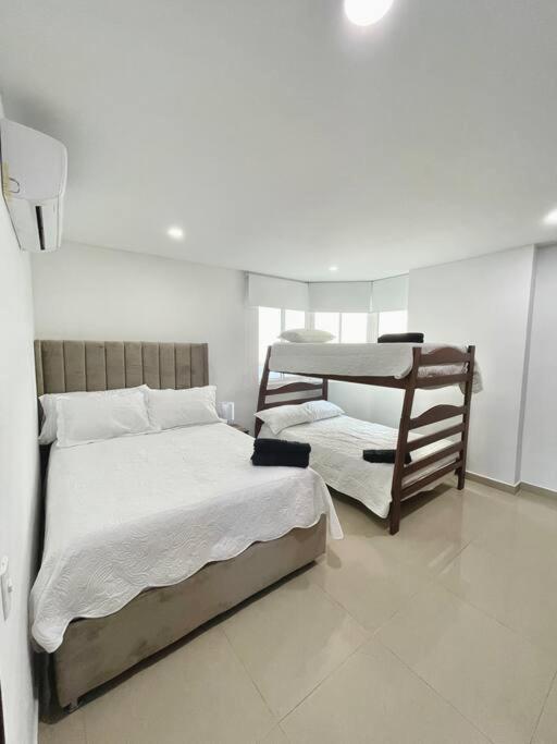 Apartamento Con Vista En El Laguito Frente A La Playa Apartamento *
