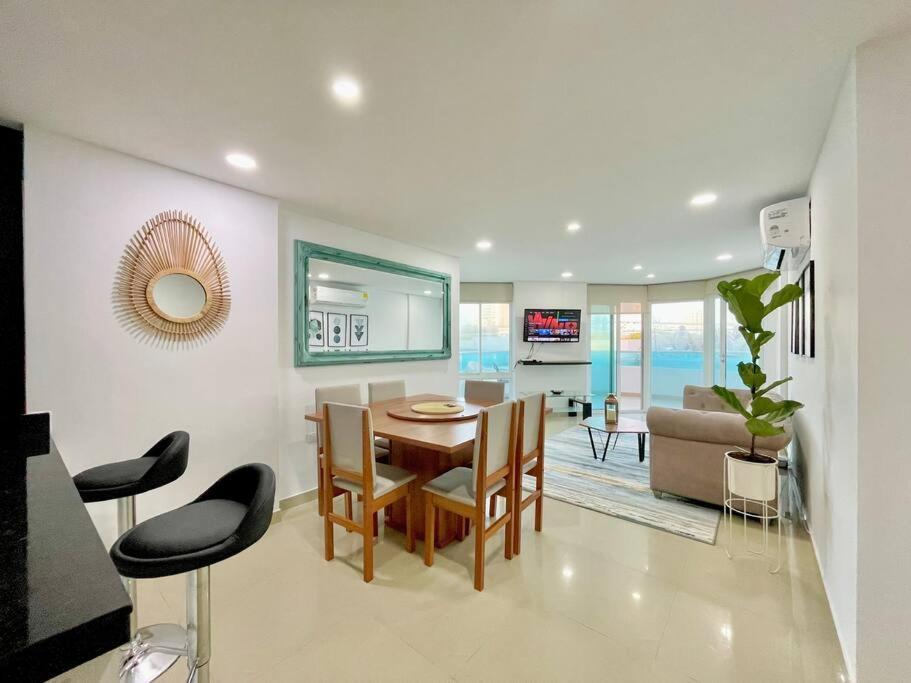 Apartamento Con Vista En El Laguito Frente A La Playa Cartagena