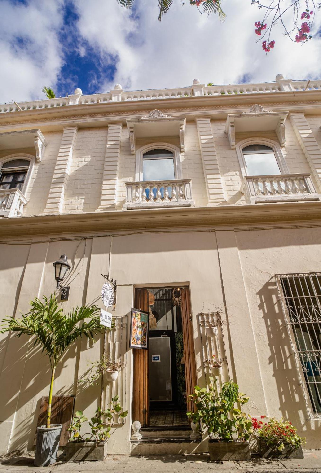 Al Alma Apart-suites Apartamento *