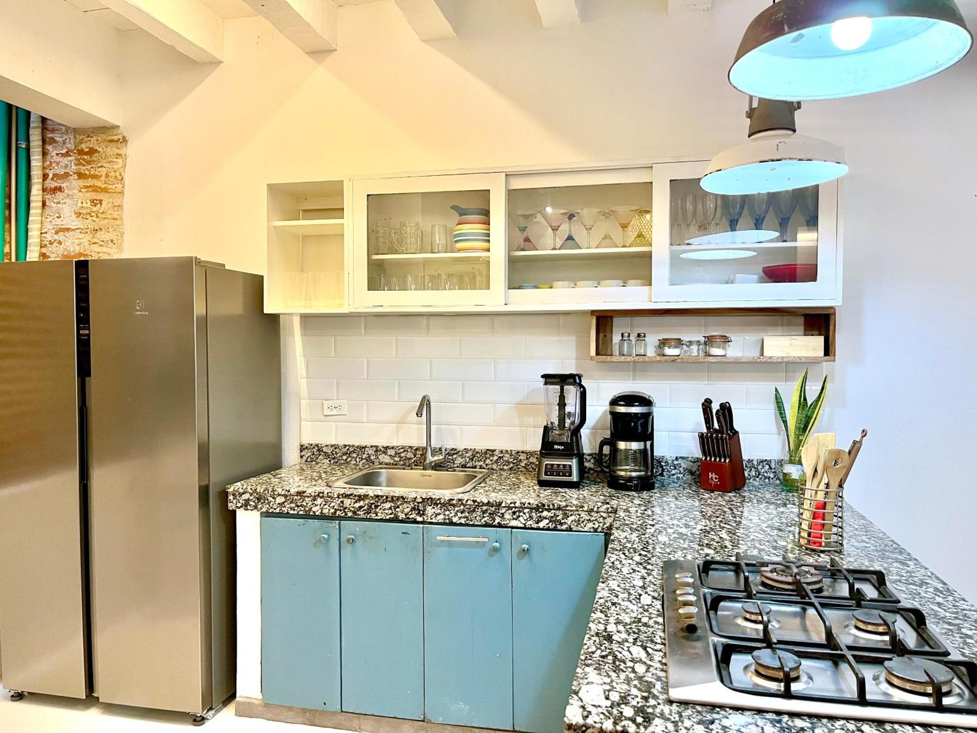 By Calamari Homes - Casa Aura Victoria Walled Holiday home *
