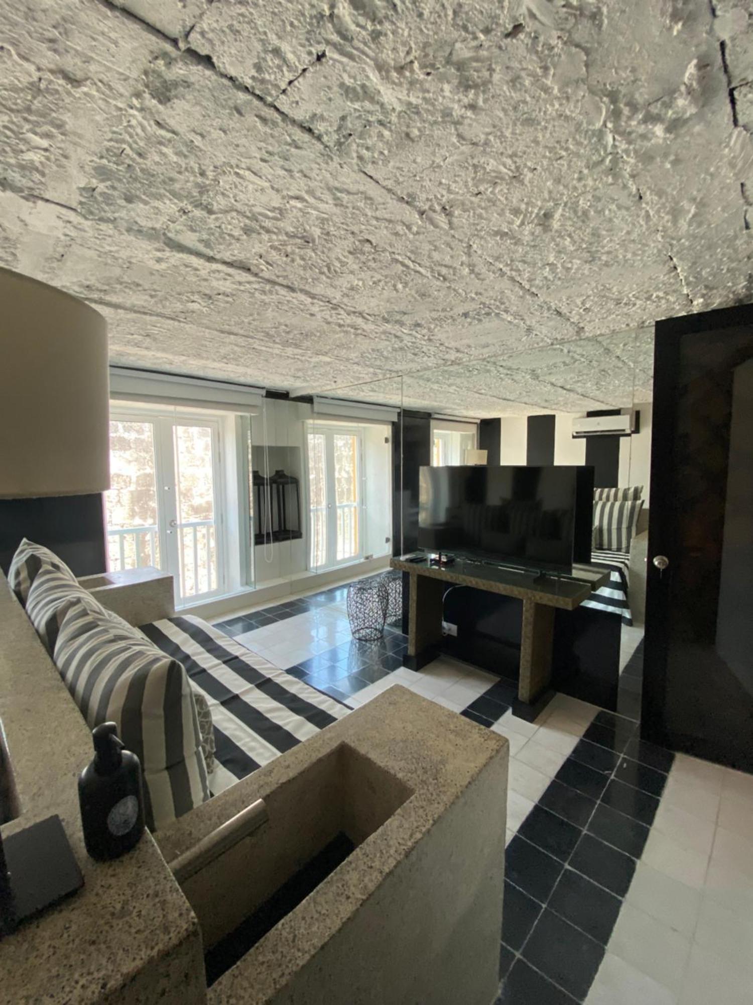 Apartamento Apartamento Duplex Vista Al Mar Y Murallas Nuevo En La Ciudad Amurallada