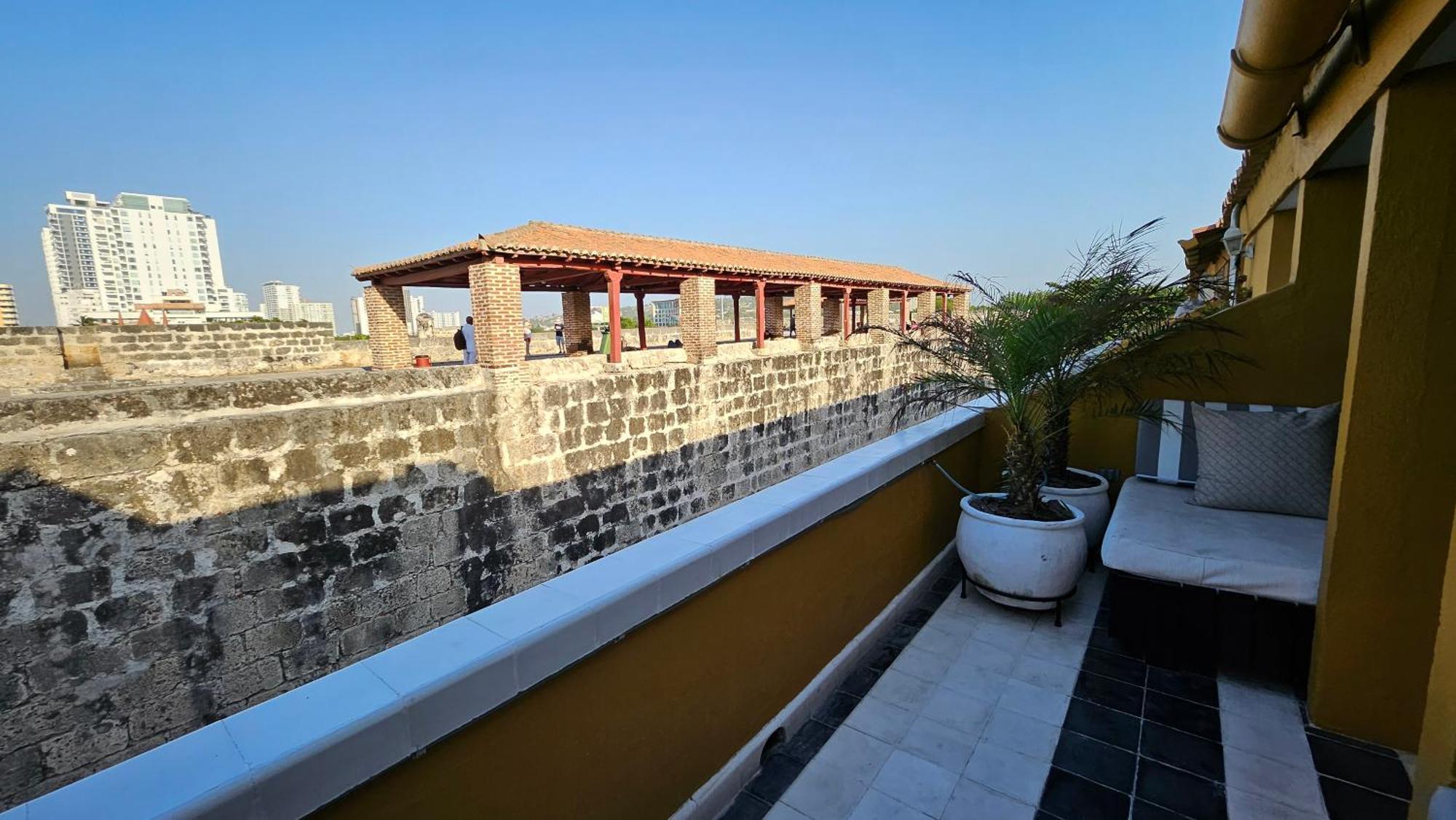 Apartamento Duplex Vista Al Mar Y Murallas Nuevo En La Ciudad Amurallada Apartamento