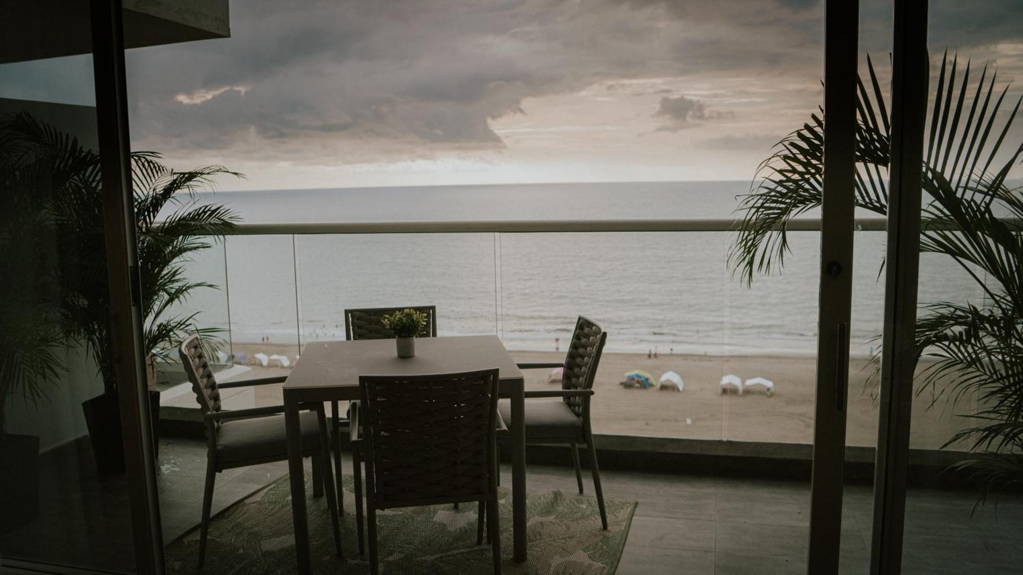 Apartamento Vista Al Mar/cartagena De Indias/buen Precio Luxury 12p Apartamento