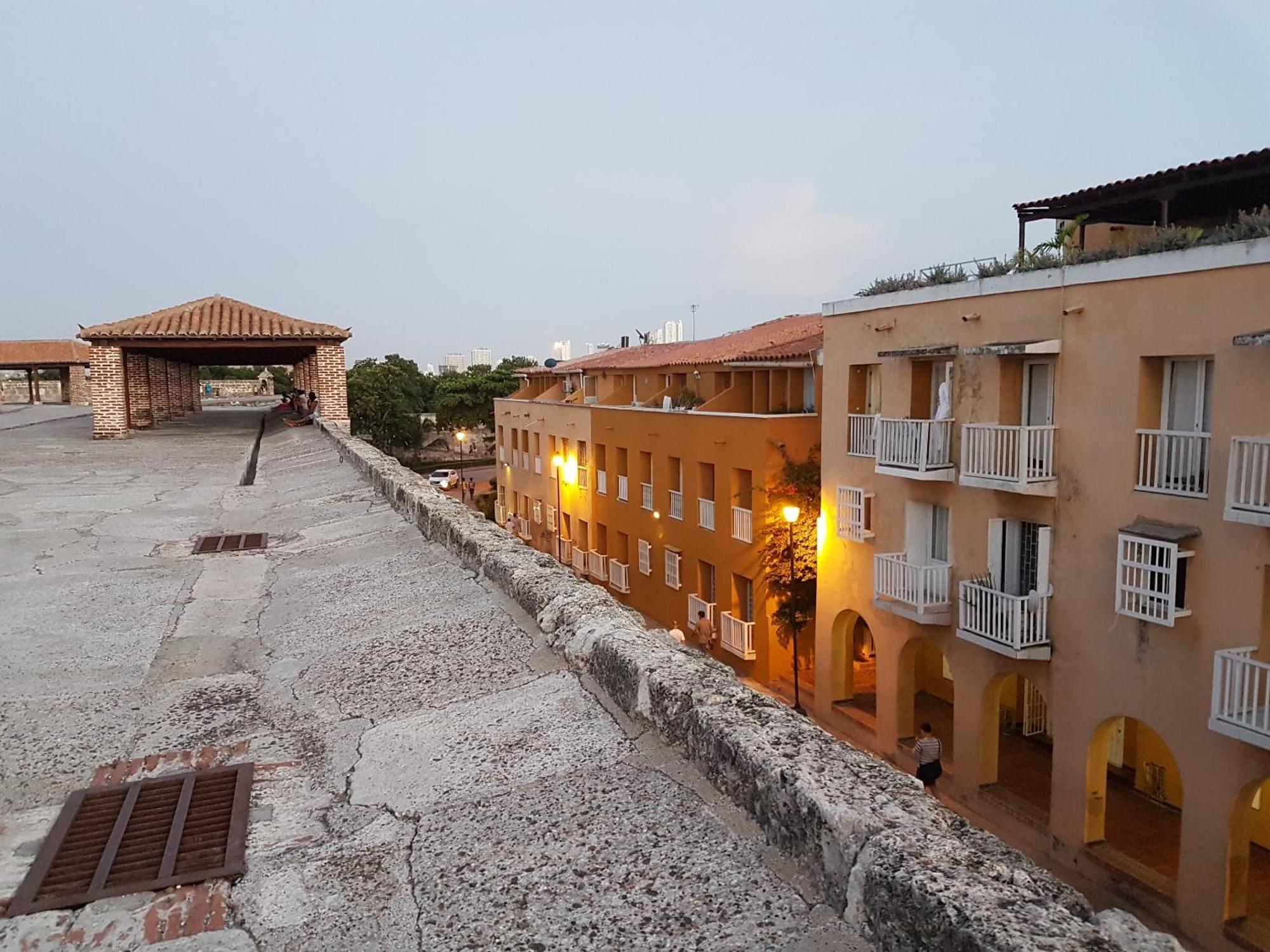 Apartamento Duplex Vista Al Mar Y Murallas Nuevo En La Ciudad Amurallada Apartamento *
