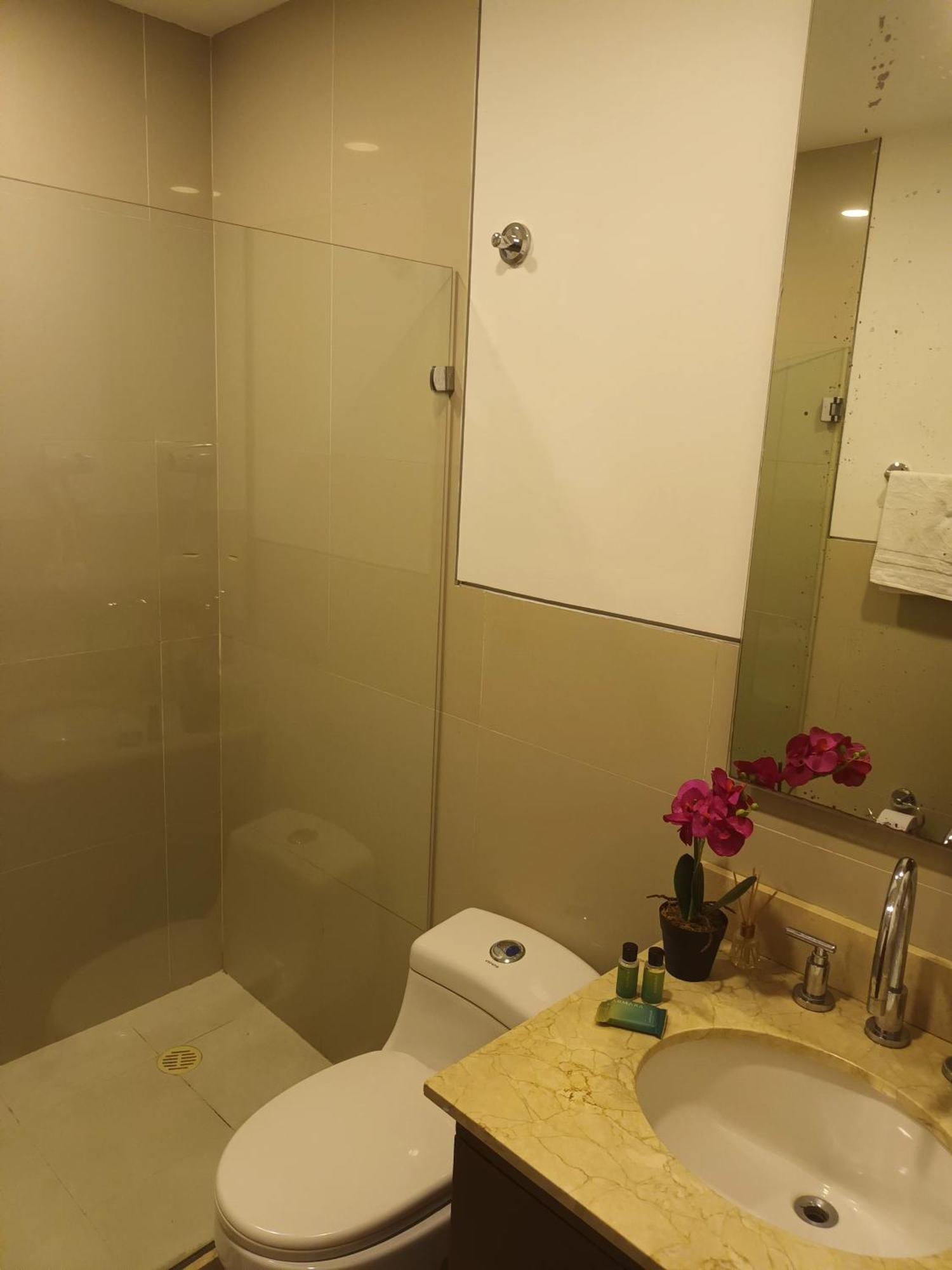 - 1400 Sq. Ft. Apartment Cartagena