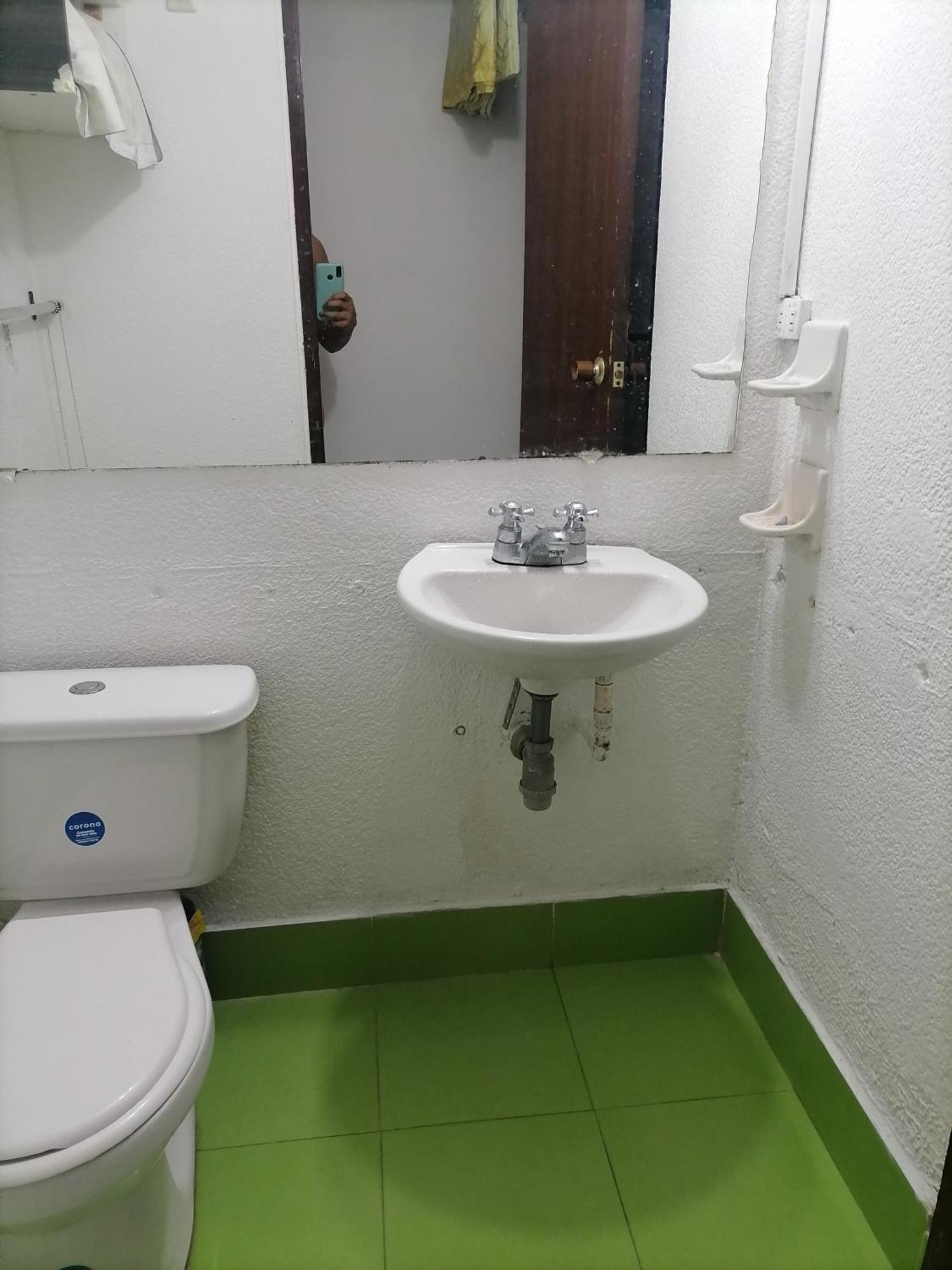 Privada, En Compartido Solo Con La Propietaria. * Cartagena