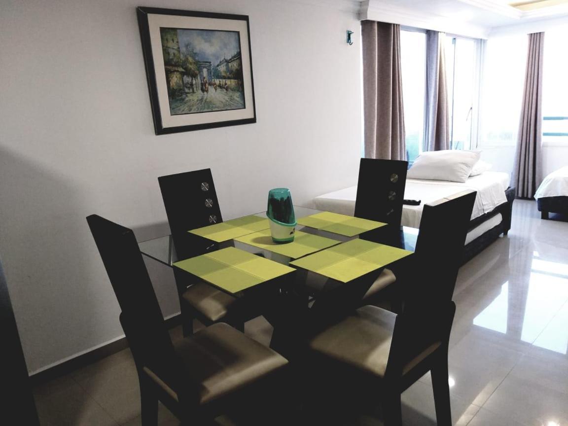 Apartamento Con Vista Al Mar - Piso 6 *